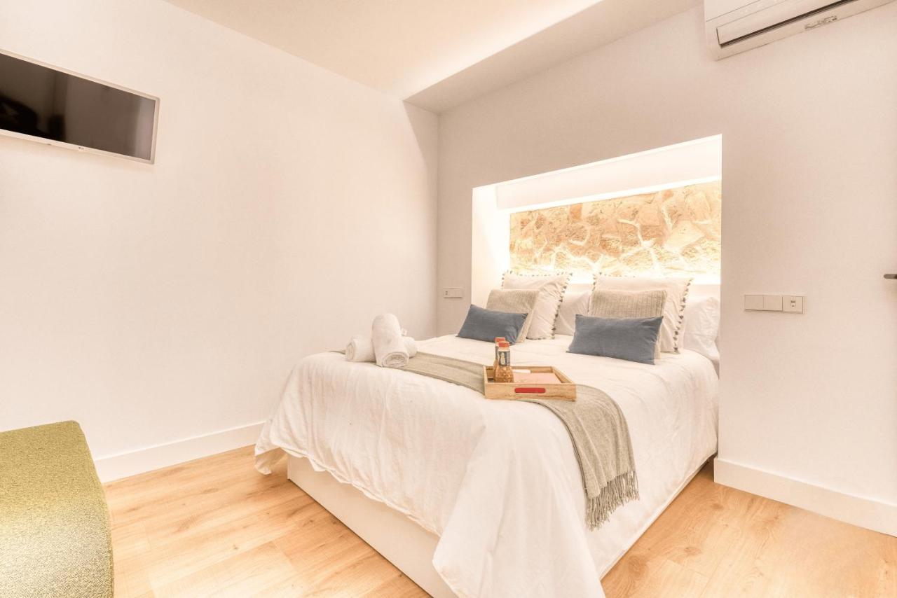 Boutique D'Argent Apartment โตเลโด ภายนอก รูปภาพ